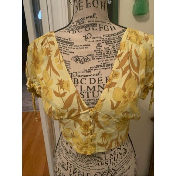 Urban Outfitters Cropped Top Yellow Boho City Chic - Picture 8 of 8